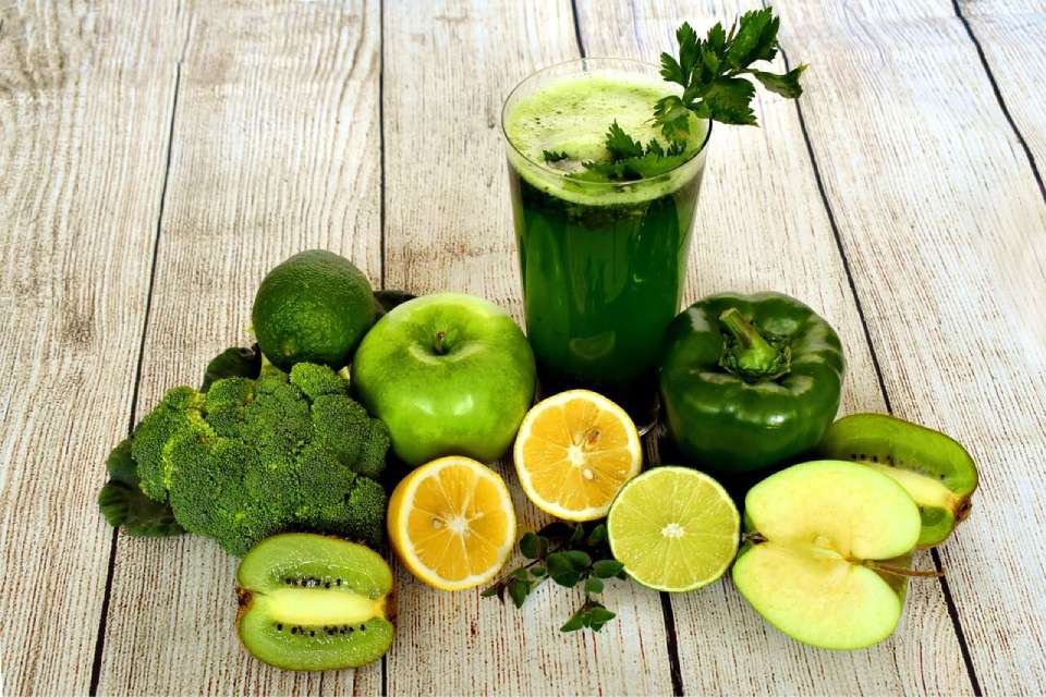 frutta e verdura per estratti con estrattore