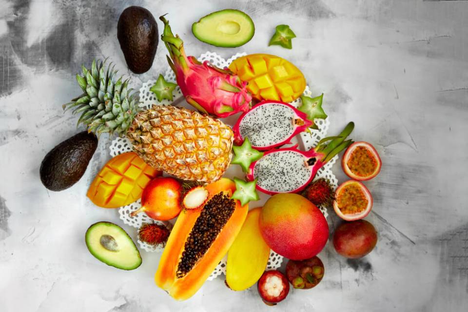 mix di frutta esotica e tropicale